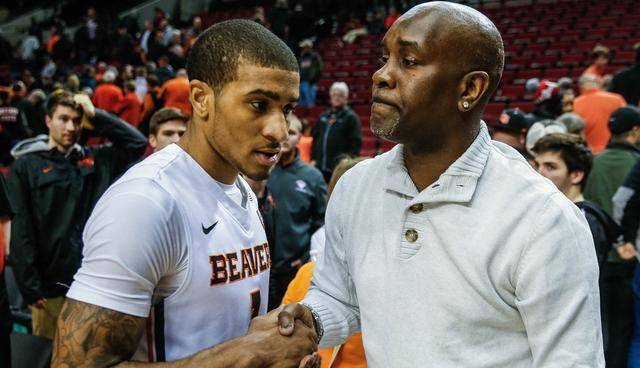 中国选手稳 中国选手稳