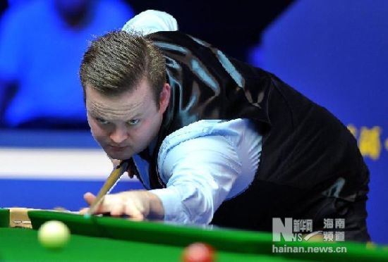 他在场时 他在场时