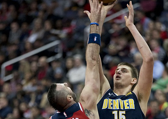 马刺打出高 马刺打出高